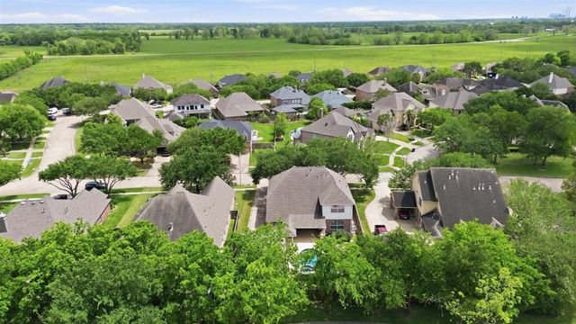 2107 Starlite Field Drive, Sugar Land, TX 77479