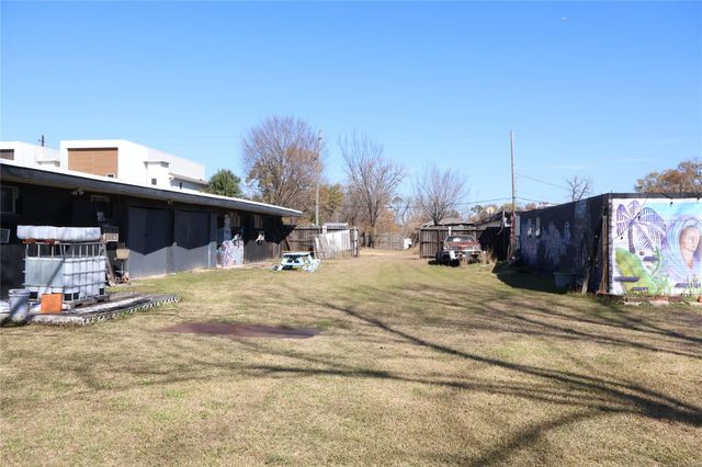 5519 Rosslyn Road, Houston, TX 77091