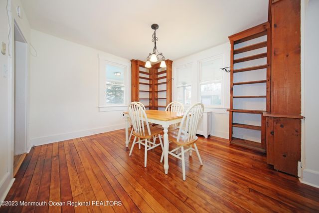 88 Memorial Parkway, Atlantic Highlands, NJ 07716