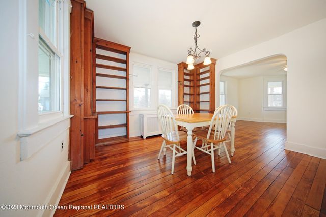 88 Memorial Parkway, Atlantic Highlands, NJ 07716