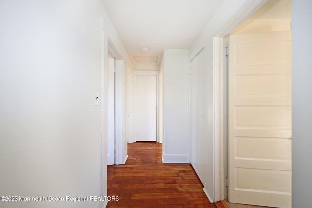 88 Memorial Parkway, Atlantic Highlands, NJ 07716