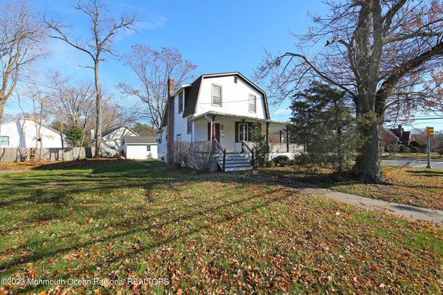 88 Memorial Parkway, Atlantic Highlands, NJ 07716