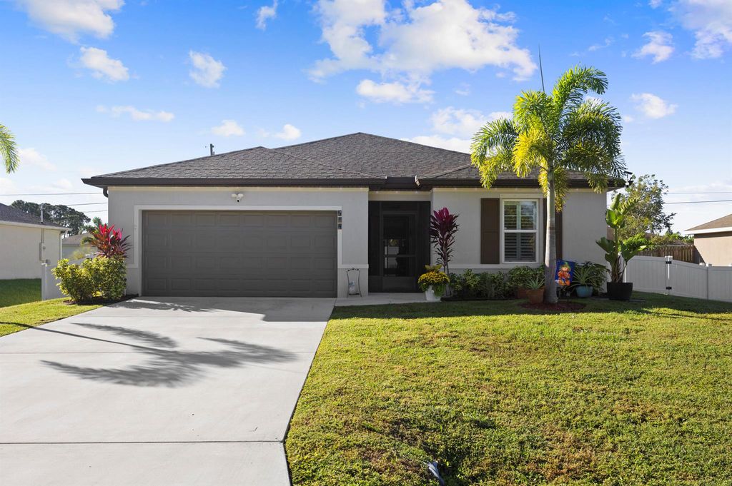 514 SW Kabot Avenue, Port St Lucie, FL 34953