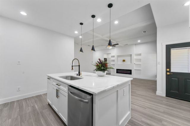 300 S 5th Street, Crandall, TX 75114