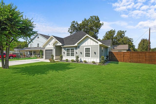 300 S 5th Street, Crandall, TX 75114