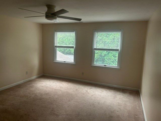 28 Farragut Street 2nd Fl., Lowell, MA 01854