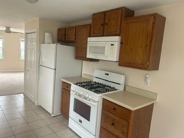 28 Farragut Street 2nd Fl., Lowell, MA 01854