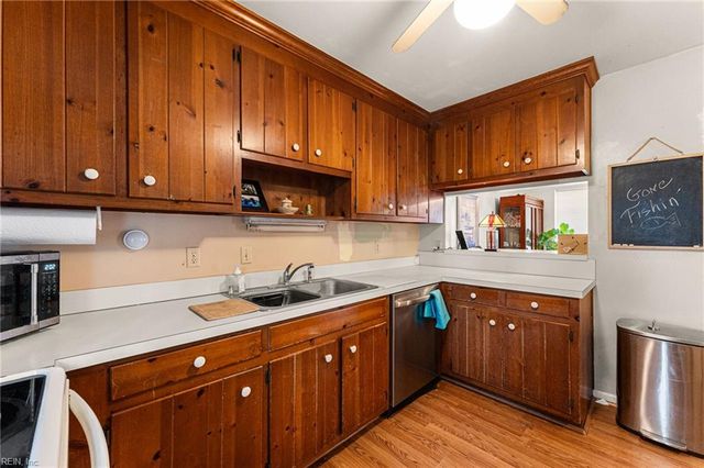 3795 Cedar Bush RD, Hayes, VA 23072