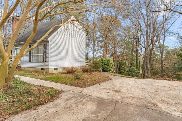 3795 Cedar Bush RD, Hayes, VA 23072