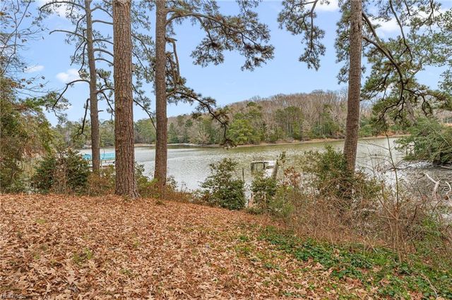 3795 Cedar Bush RD, Hayes, VA 23072