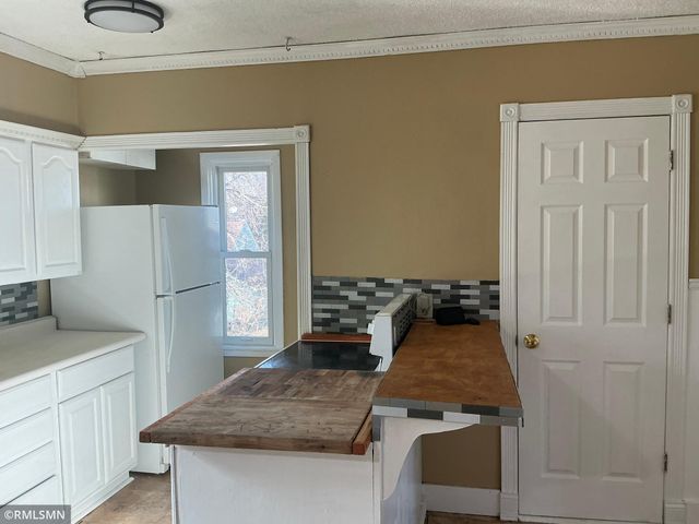 704 Mulberry Street W, Stillwater, MN 55082