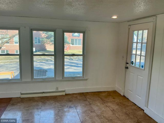 704 Mulberry Street W, Stillwater, MN 55082