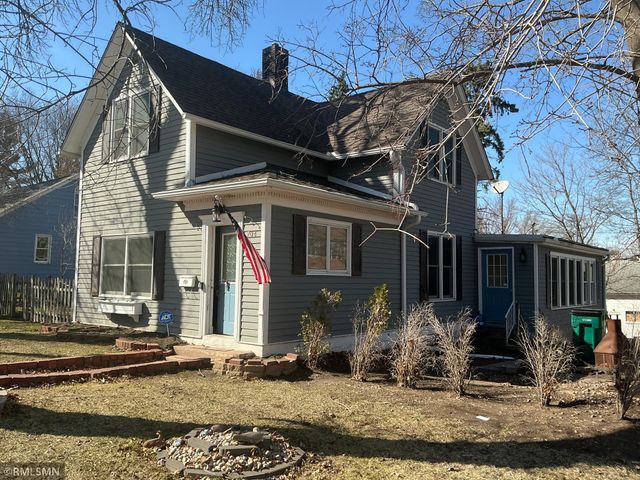 704 Mulberry Street W, Stillwater, MN 55082
