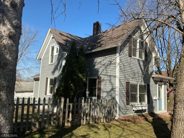 704 Mulberry Street W, Stillwater, MN 55082
