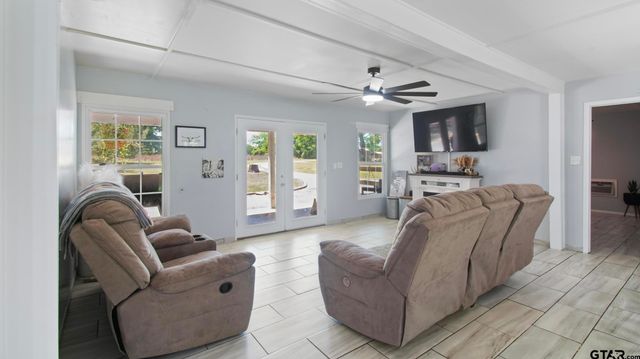 2792 Fm 49, Mineola, TX 75773