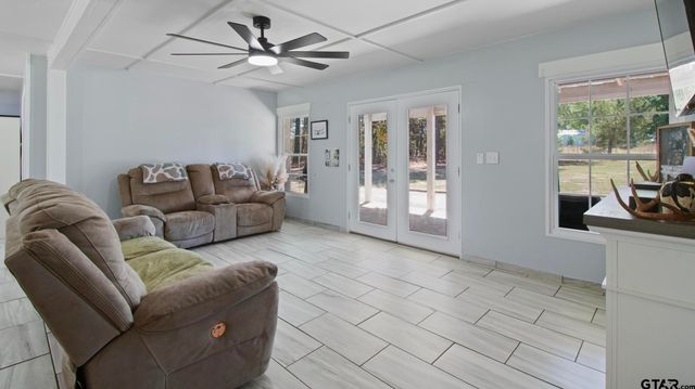 2792 Fm 49, Mineola, TX 75773