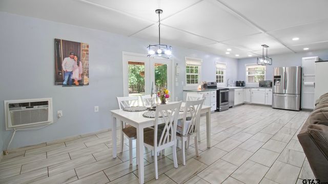 2792 Fm 49, Mineola, TX 75773