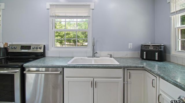 2792 Fm 49, Mineola, TX 75773