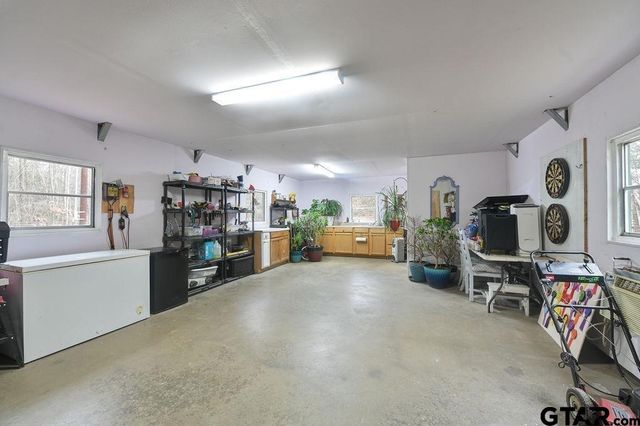 2792 Fm 49, Mineola, TX 75773