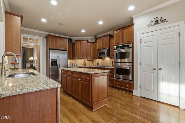 4913 Mashpee Lane, Apex, NC 27539