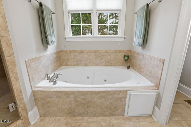 4913 Mashpee Lane, Apex, NC 27539