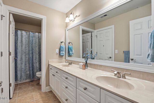 4913 Mashpee Lane, Apex, NC 27539