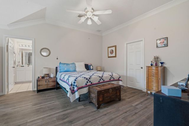 2 Camborn Place, The Woodlands, TX 77384