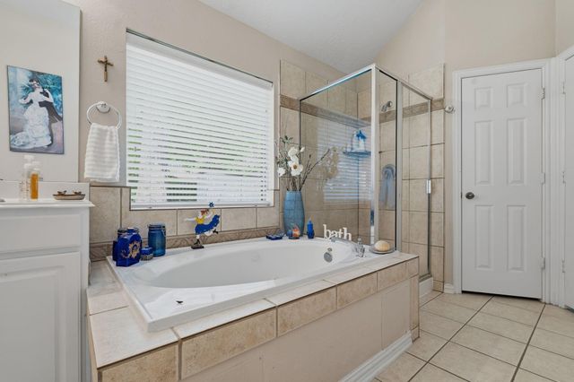 2 Camborn Place, The Woodlands, TX 77384