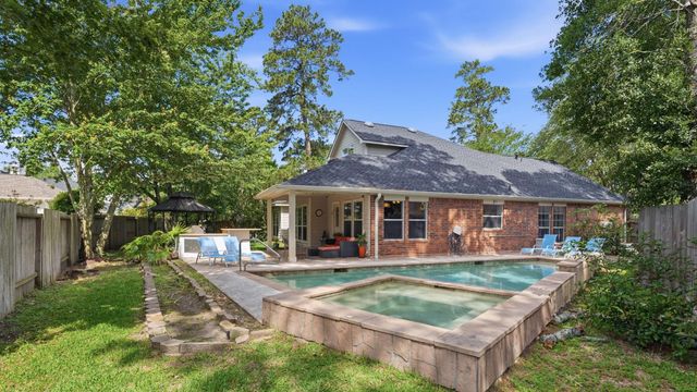 2 Camborn Place, The Woodlands, TX 77384