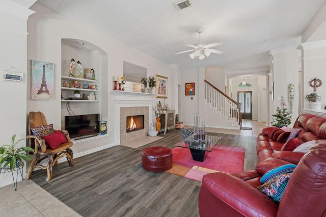 2 Camborn Place, The Woodlands, TX 77384