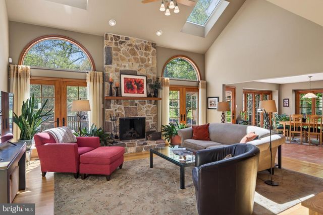 1675 WATERGLEN DR, West Chester, PA 19382