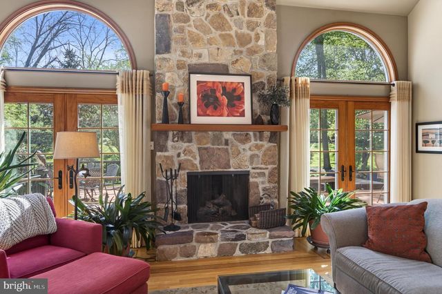 1675 WATERGLEN DR, West Chester, PA 19382