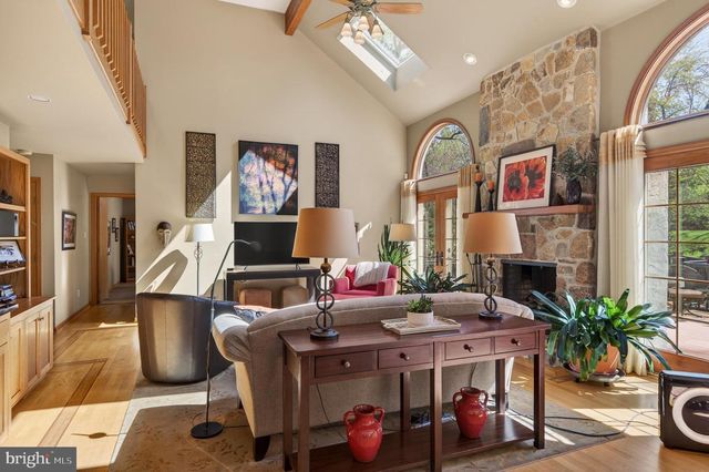 1675 WATERGLEN DR, West Chester, PA 19382