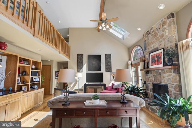 1675 WATERGLEN DR, West Chester, PA 19382