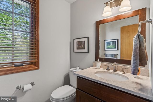 1675 WATERGLEN DR, West Chester, PA 19382