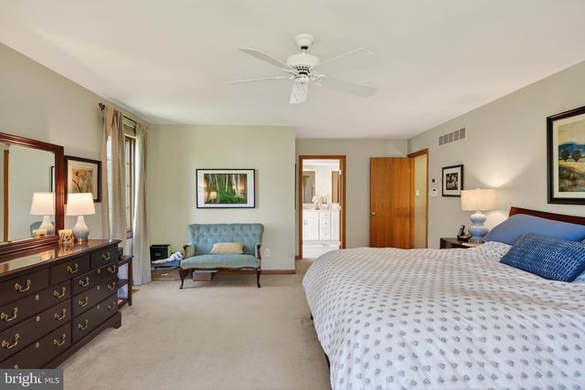 1675 WATERGLEN DR, West Chester, PA 19382