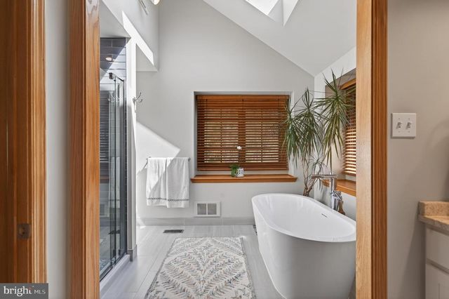 1675 WATERGLEN DR, West Chester, PA 19382