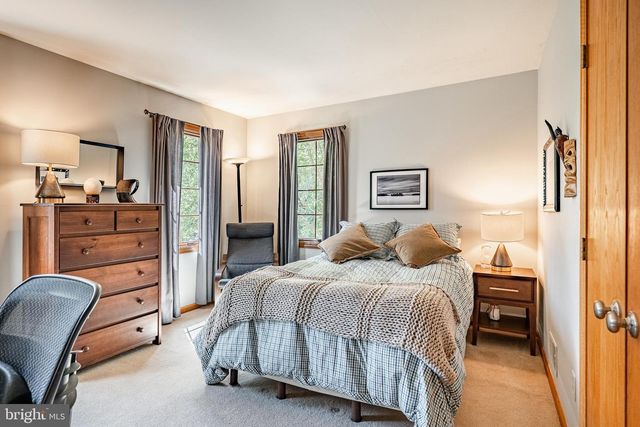 1675 WATERGLEN DR, West Chester, PA 19382