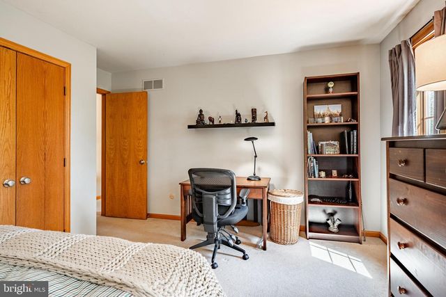 1675 WATERGLEN DR, West Chester, PA 19382