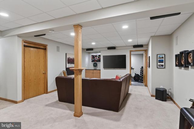 1675 WATERGLEN DR, West Chester, PA 19382