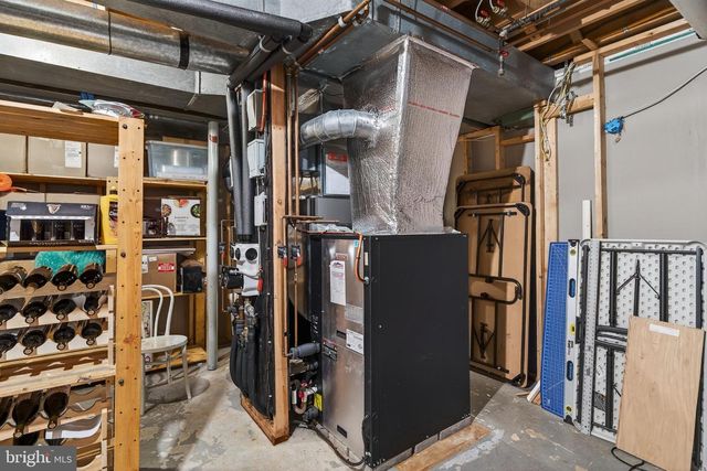 1675 WATERGLEN DR, West Chester, PA 19382