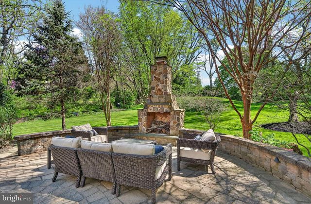 1675 WATERGLEN DR, West Chester, PA 19382