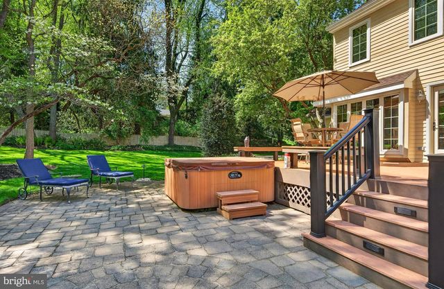 1675 WATERGLEN DR, West Chester, PA 19382