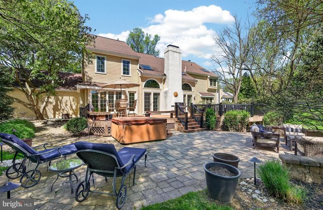 1675 WATERGLEN DR, West Chester, PA 19382