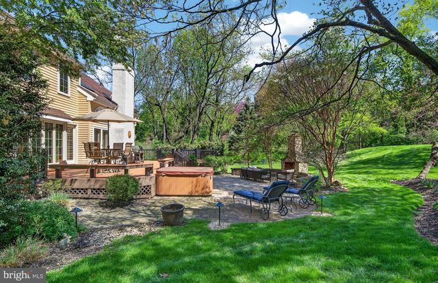 1675 WATERGLEN DR, West Chester, PA 19382