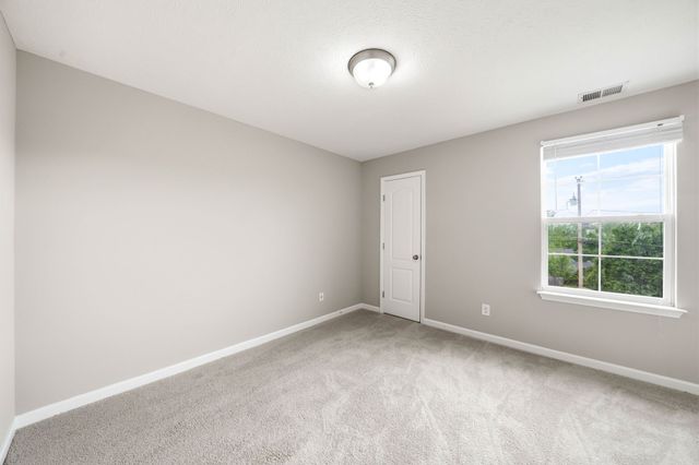1103 Harmony Ln, La Vergne, TN 37086