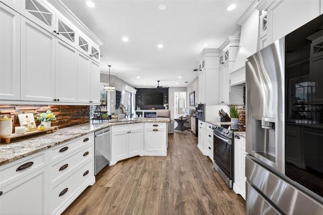 11311 GRANDVIEW DRIVE, Dade City, FL 33525