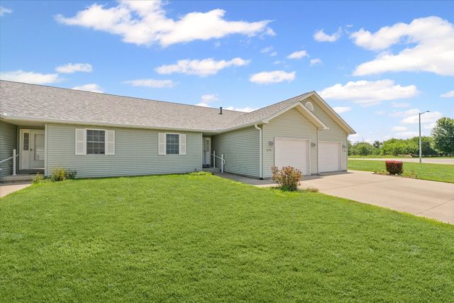 1255 George Rock Drive 1255, Farmer City, IL 61842