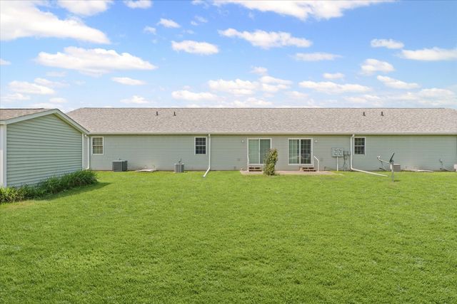 1255 George Rock Drive 1255, Farmer City, IL 61842