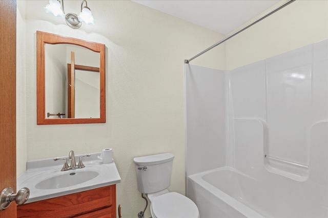 1255 George Rock Drive 1255, Farmer City, IL 61842